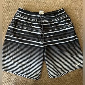 🦄6 items for $20🦄Nike SwimShorts